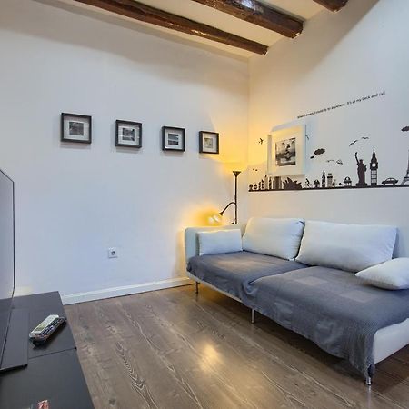 Charming Sol Attic Apartment มาดริด ภายนอก รูปภาพ