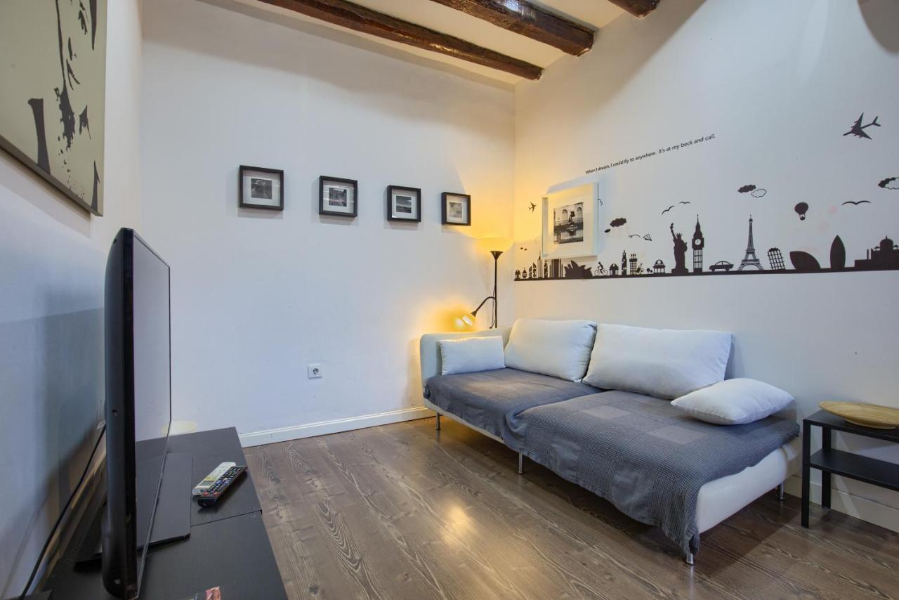 Charming Sol Attic Apartment มาดริด ภายนอก รูปภาพ