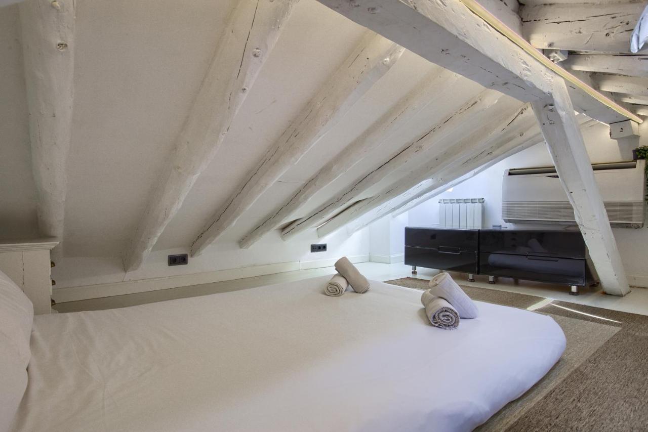 Charming Sol Attic Apartment มาดริด ภายนอก รูปภาพ